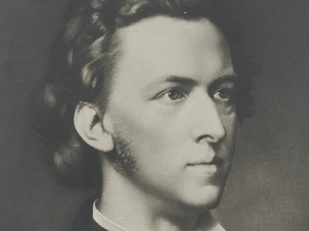 Chopin przedrzeźnia świat – Więź