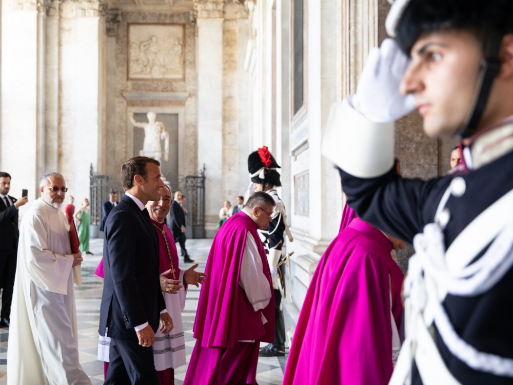 Prezydent Francji Emmanuel Macron 26 czerwca w Watykanie