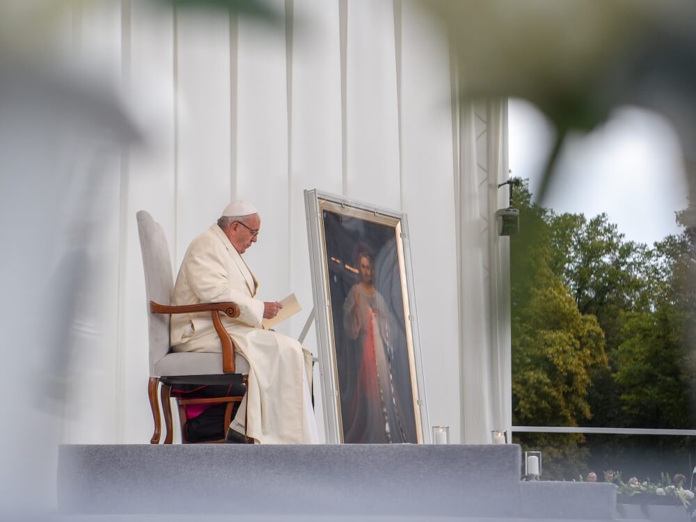Papież Franciszek na placu Katedralnym w Wilnie 22 września 2018 r.