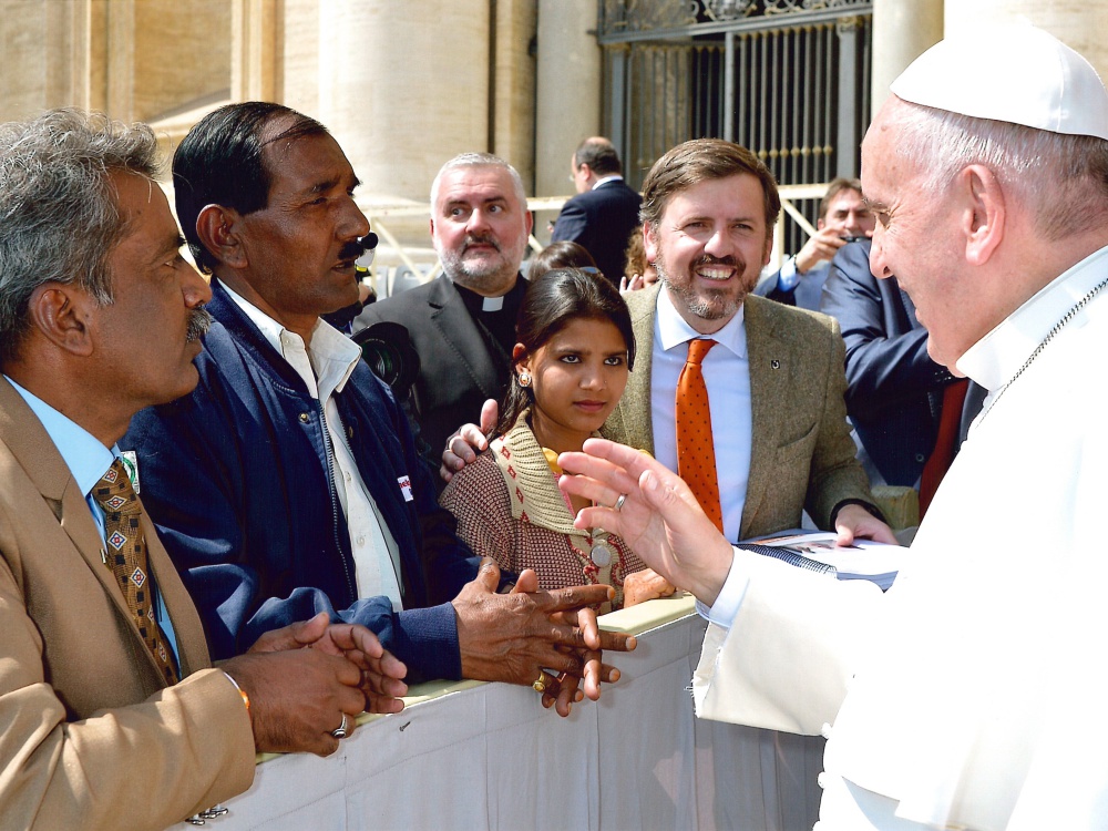 Spotkanie papieża Franciszka z mężem i córką Asii Bibi w kwietniu 2015 r.