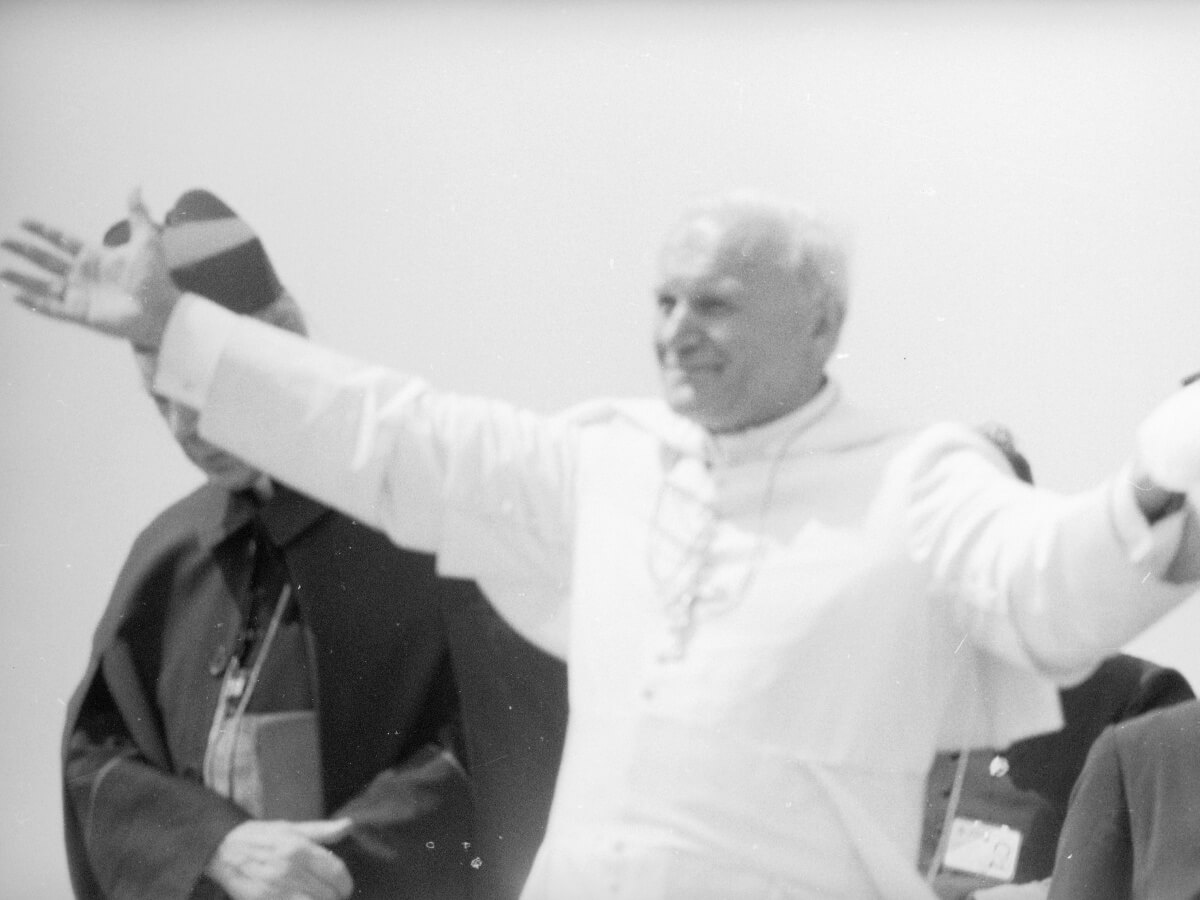 Spotkanie papieża Jana Pawła II z wiernymi w Gębarzewie pod Gnieznem 3 czerwca 1979 r.